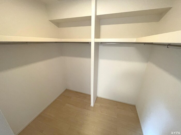 物件内観写真10　(収納)