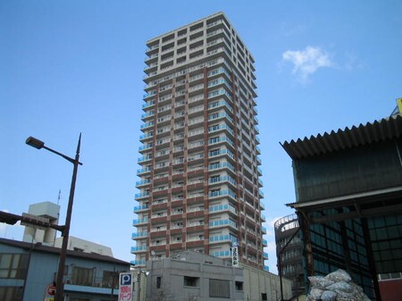 CPタワー外観写真