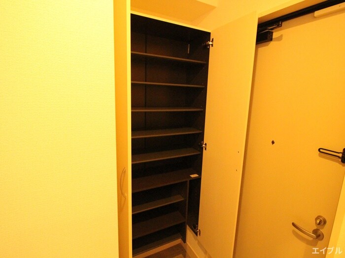 物件内観写真17　(靴箱)