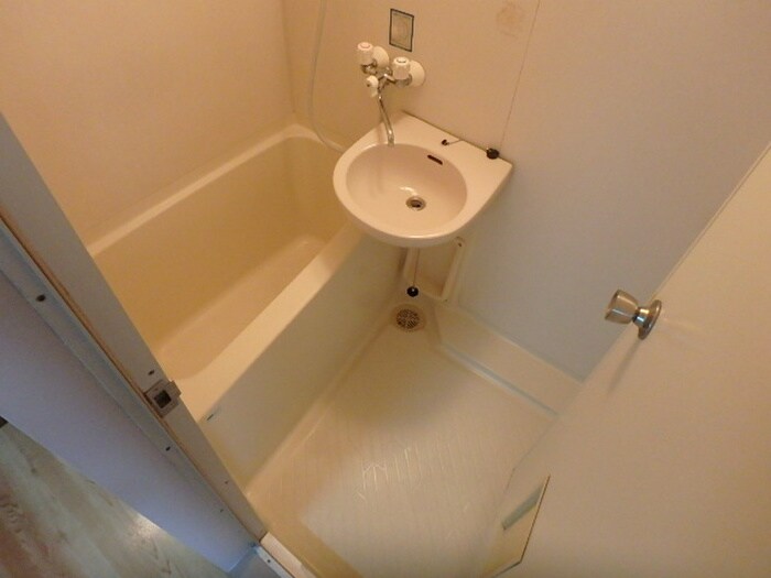 物件内観写真8　(バス／シャワールーム等)