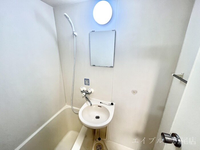 物件内観写真9　(洗面)