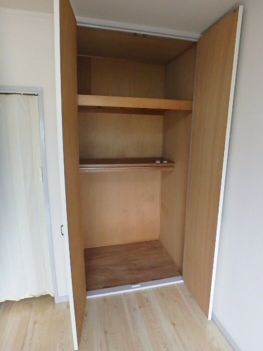 物件内観写真11　(収納)