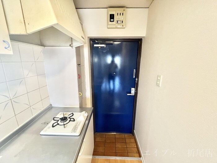 物件内観写真12　(玄関)