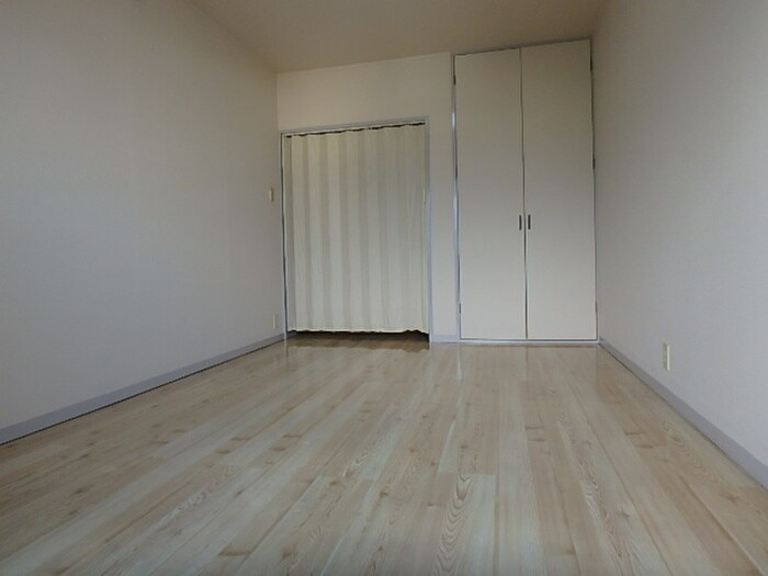 物件内観写真14　(居室)