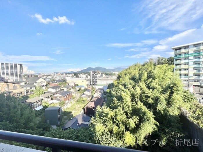 物件内観写真14　(室内からの展望)