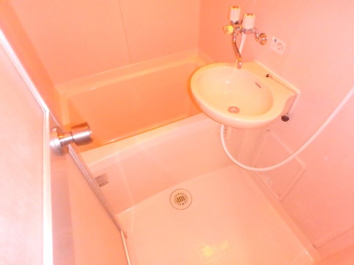 物件内観写真8　(バス／シャワールーム等)