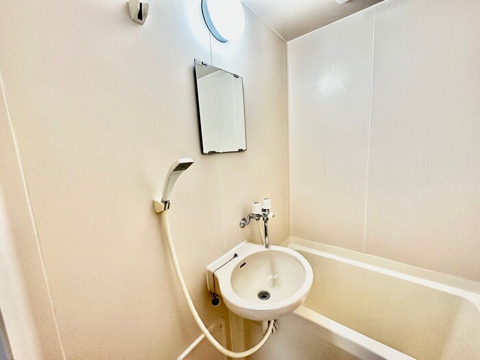 物件内観写真12　(洗面)