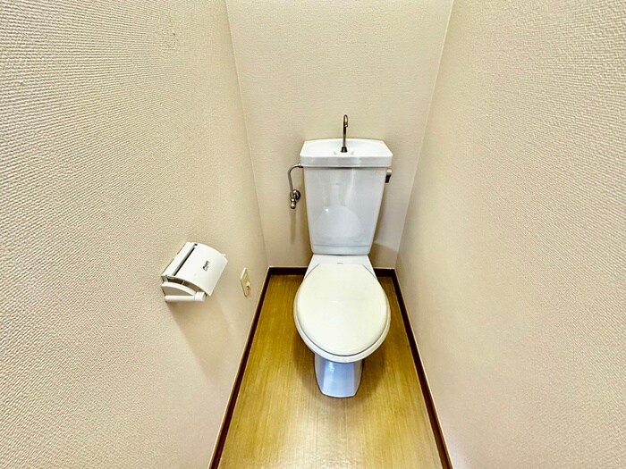 物件内観写真13　(トイレ)