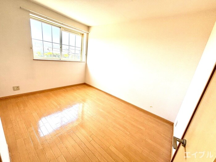 物件内観写真13　(居室)