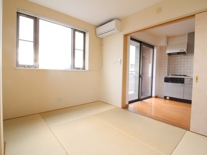 物件内観写真8　(居室)