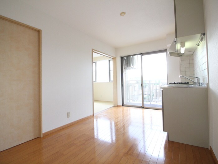 物件内観写真9　(居室)