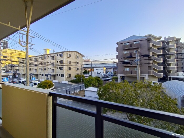 物件内観写真22　(室内からの展望)