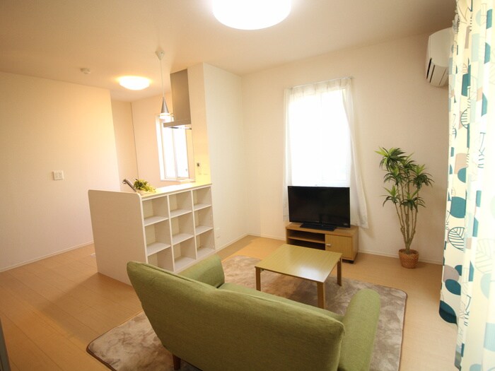 物件内観写真7　(居室)