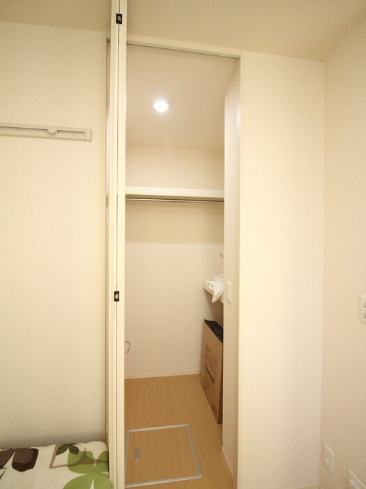 物件内観写真14　(収納)