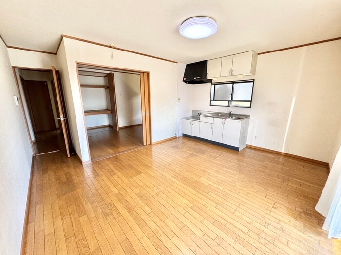 物件内観写真4　(居室)