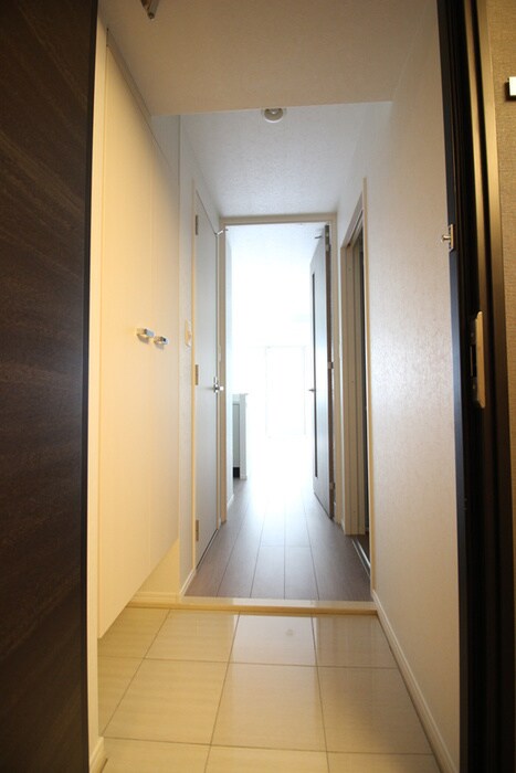 物件内観写真13　(廊下)
