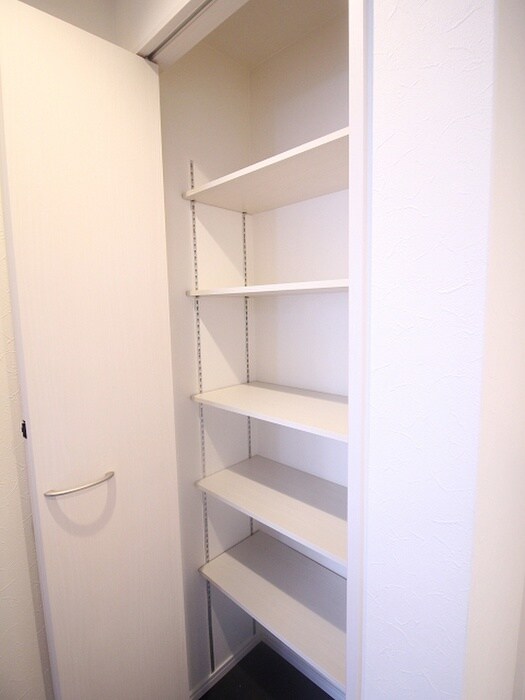 物件内観写真18　(靴箱)