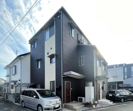 サンメゾン諸岡外観写真