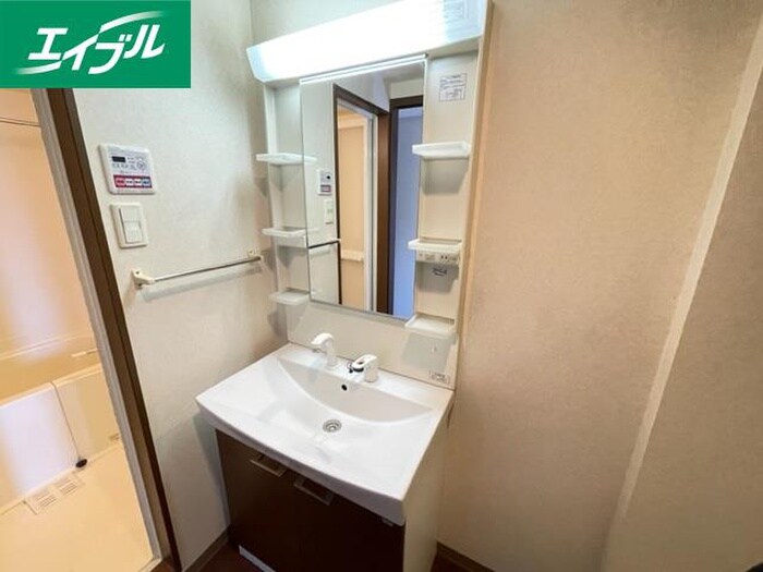 物件内観写真12　(洗面)