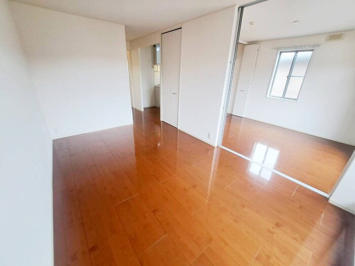 物件内観写真6　(居室)