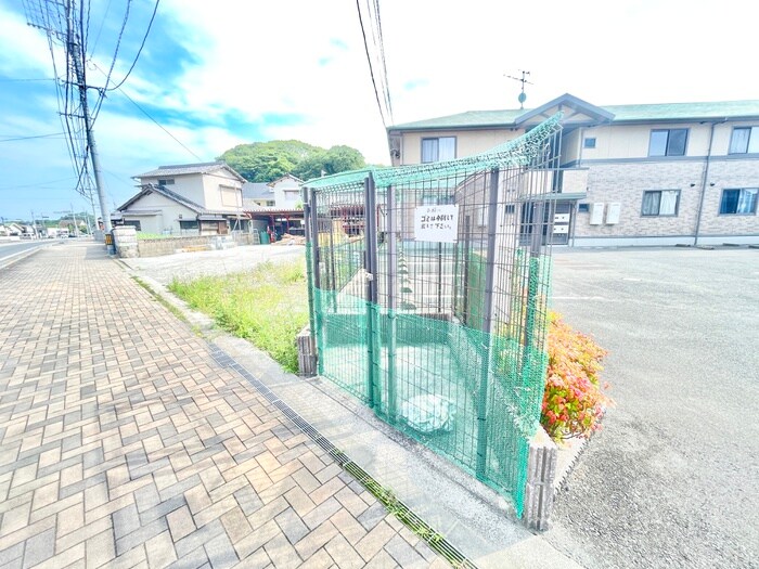 物件外観写真4　(建物設備)