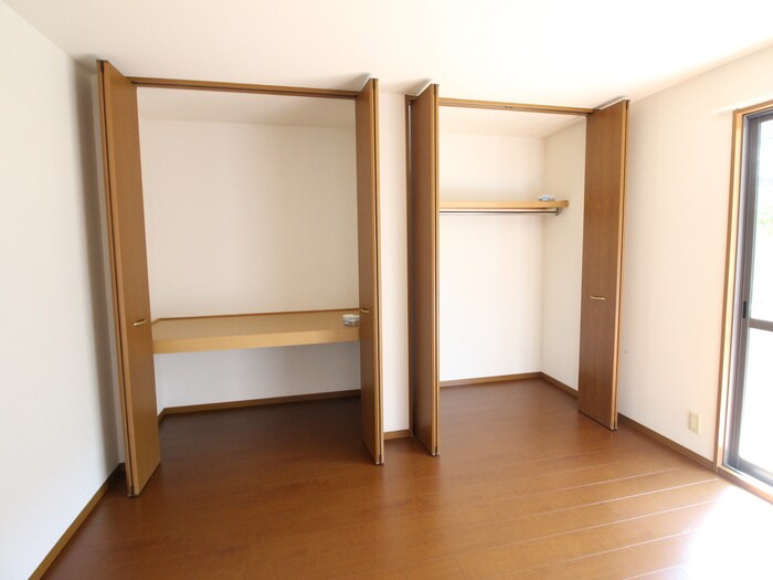 物件内観写真10　(収納)