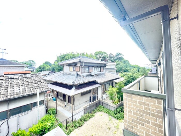 物件内観写真12　(室内からの展望)