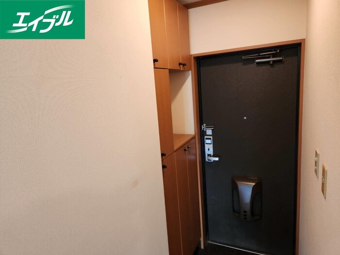 物件内観写真18　(靴箱)