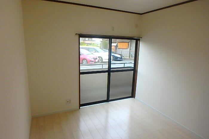 物件内観写真5　(居室)