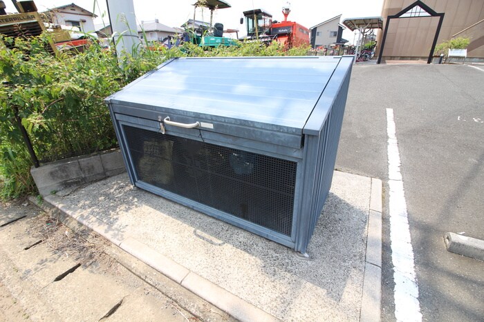 物件外観写真4　(建物設備)