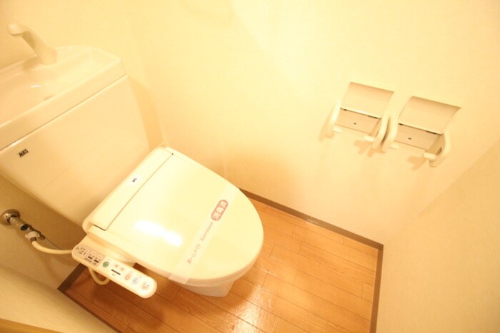 物件内観写真12　(トイレ)