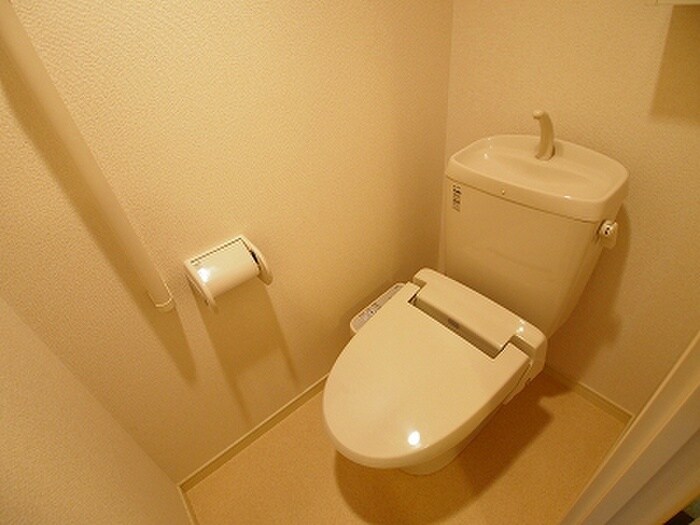 物件内観写真10　(トイレ)