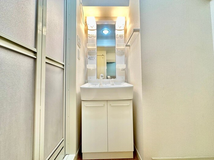 物件内観写真11　(洗面)