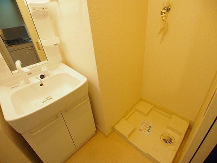 物件内観写真11　(洗面)