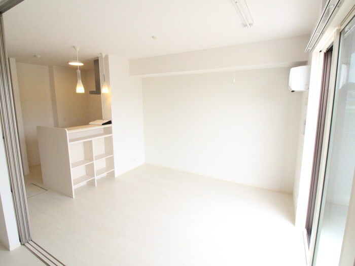 物件内観写真4　(居室)