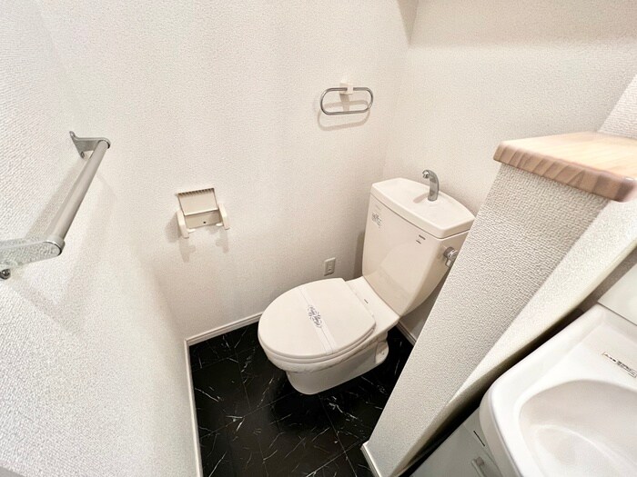 物件内観写真11　(トイレ)
