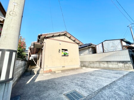 中間3丁目貸家外観写真