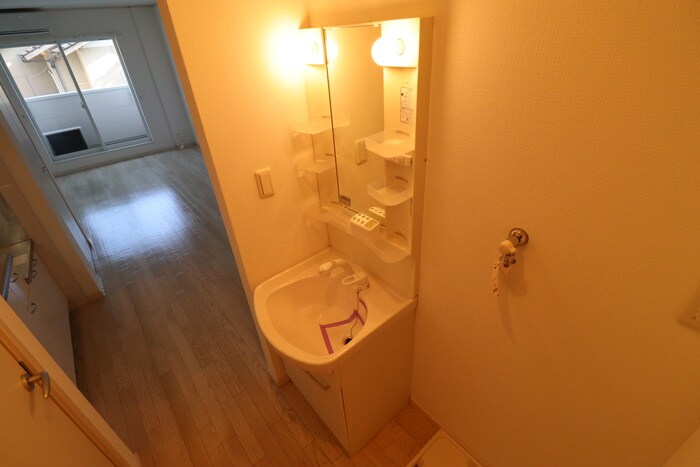 物件内観写真13　(洗面)