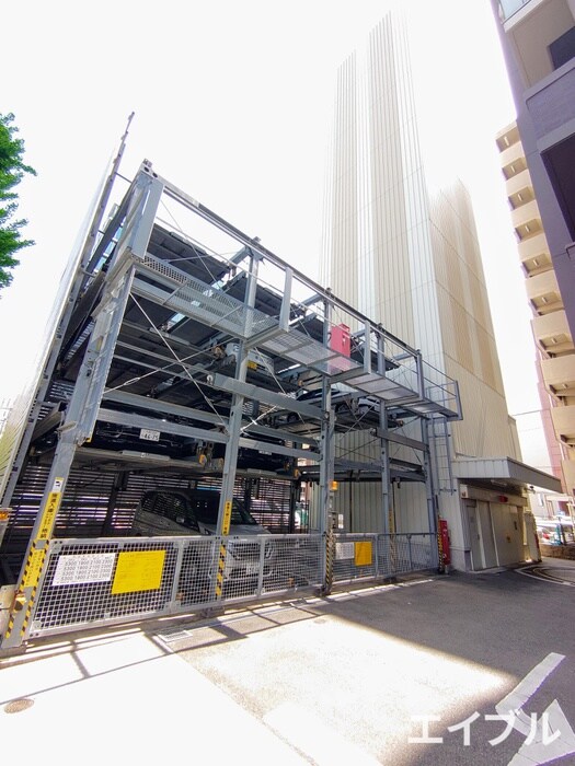 物件外観写真5　(駐車場)