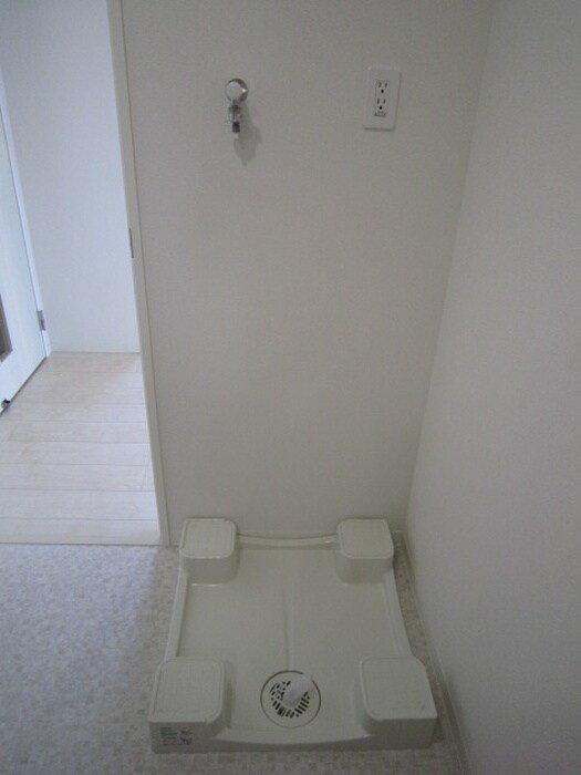 物件内観写真17　(洗濯機置場)