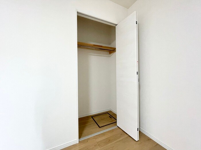 物件内観写真11　(収納)
