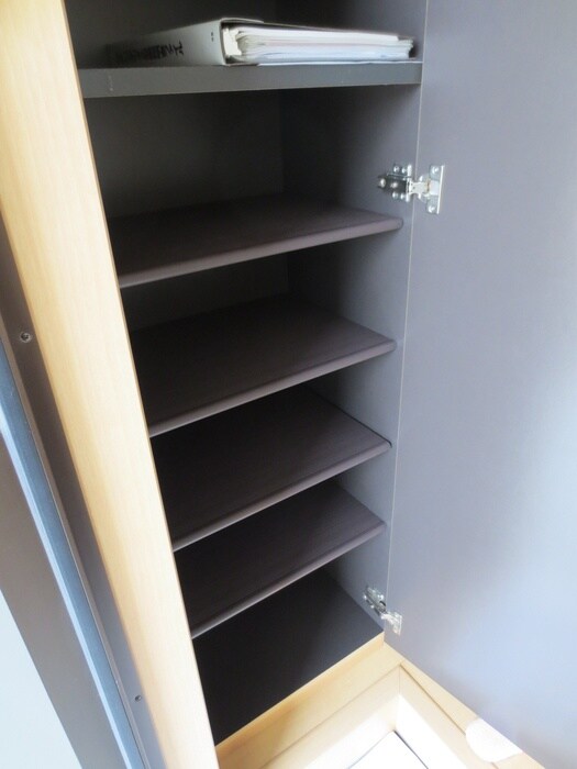 物件内観写真8　(靴箱)