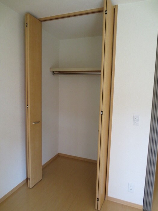 物件内観写真15　(収納)