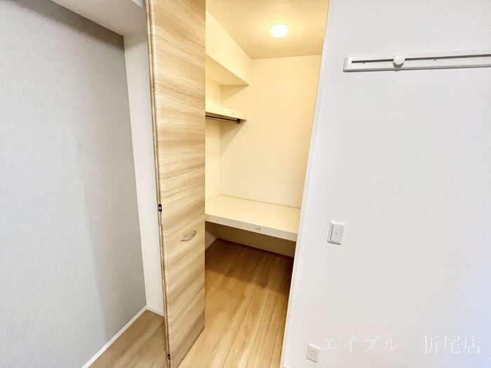 物件内観写真11　(収納)