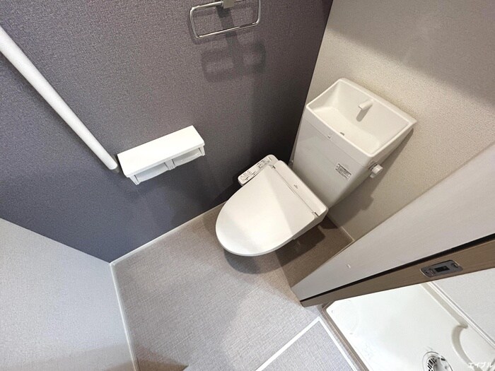 物件内観写真13　(トイレ)