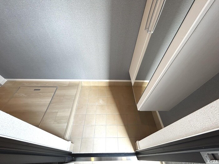 物件内観写真14　(玄関)