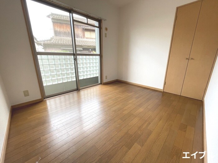 物件内観写真9　(居室)