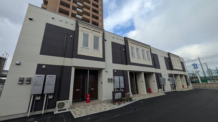 物件外観写真1　(外観写真)