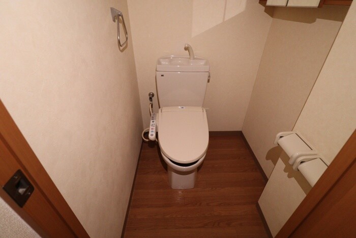 物件内観写真11　(トイレ)