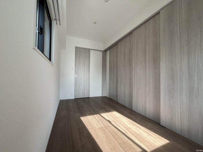 物件内観写真9　(居室)
